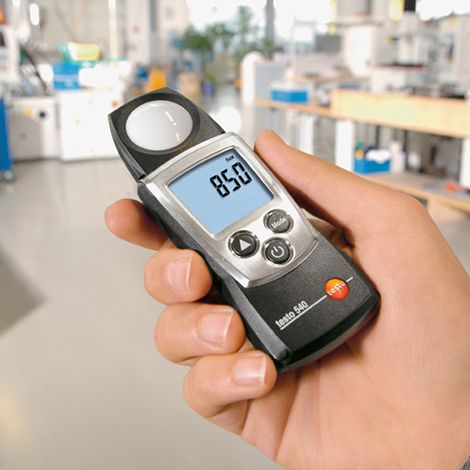 Testo 540 เครื่องวัดค่าความเข้มแสงแบบพกพา (Light & UV)