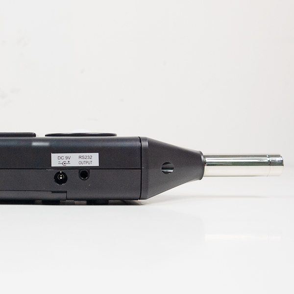 LM-8102 ช่องสำหรับเสียบ Adapter และเชื่อมต่อ RS232 LM-8102 ช่องสำหรับเสียบ Adapter และเชื่อมต่อ RS232