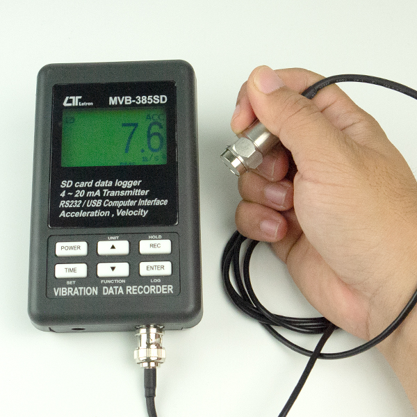 MVB-385SD ขนาดของตัวเครื่องและการแสดงผลบนหน้าจอ MVB-385SD ขนาดของตัวเครื่องและการแสดงผลบนหน้าจอ