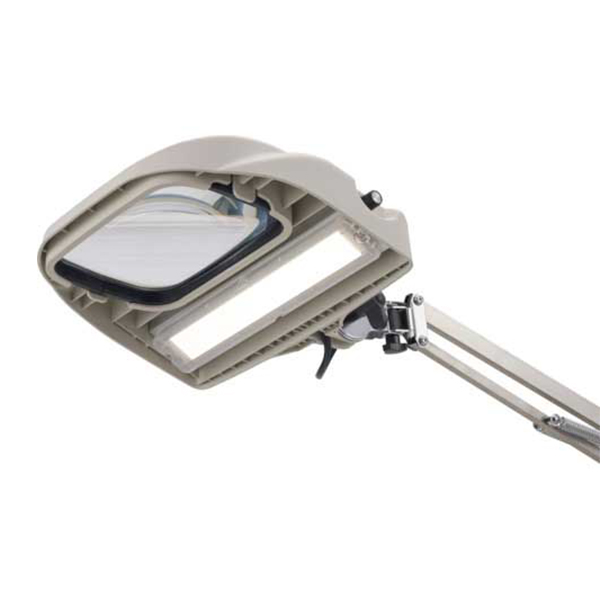 ภาพแสดงตัวเลนส์และโคมไฟแว่นขยาย