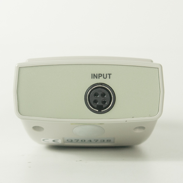 VC-19210SD ช่องสำหรับเสียบโพรบที่ด้านบนตัวเครื่อง VC-19210SD ช่องสำหรับเสียบโพรบที่ด้านบนตัวเครื่อง