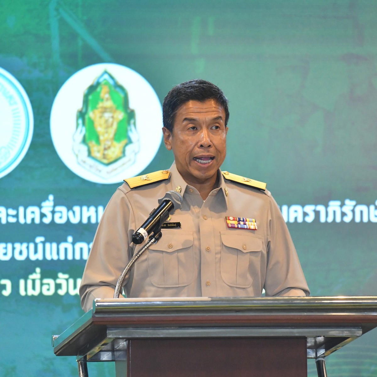 เลกะ คอร์ปอเรชั่น จำกัด ได้รับเกียรติจาก กรุงเทพมหานคร เข้ารับมอบใบประกาศเกียรติคุณ และเครื่องหมายเชิดชูเกียรติ “นคราภิรักษ์” จาก นายชัชชาติ สิทธิพันธุ์ ผู้ว่าราชการกรุงเทพมหานคร”
