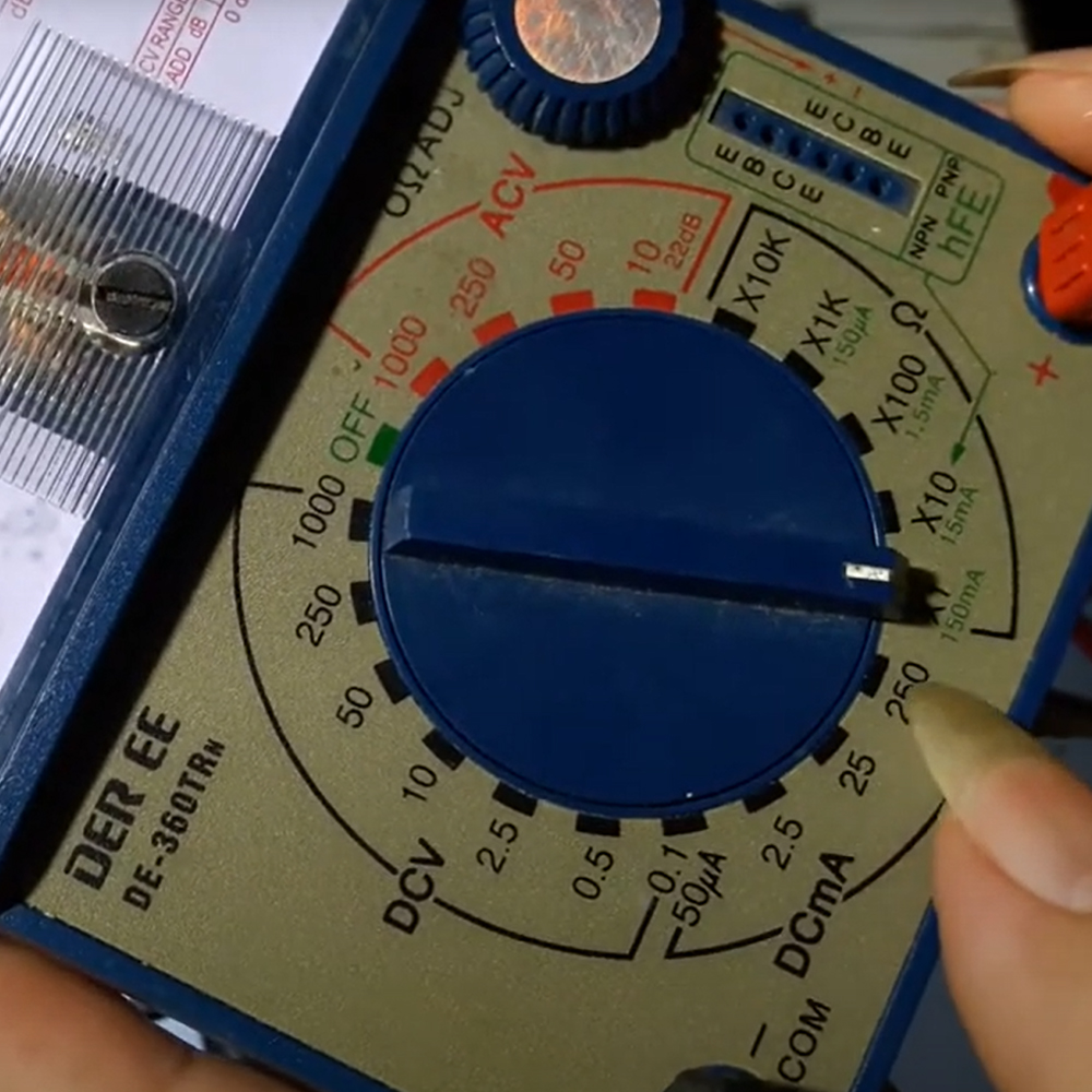 DER EE DE-360TRN มัลติมิเตอร์แบบเข็ม (Analog Multimeter)
 DER EE DE-360TRN มัลติมิเตอร์แบบเข็ม (Analog Multimeter)