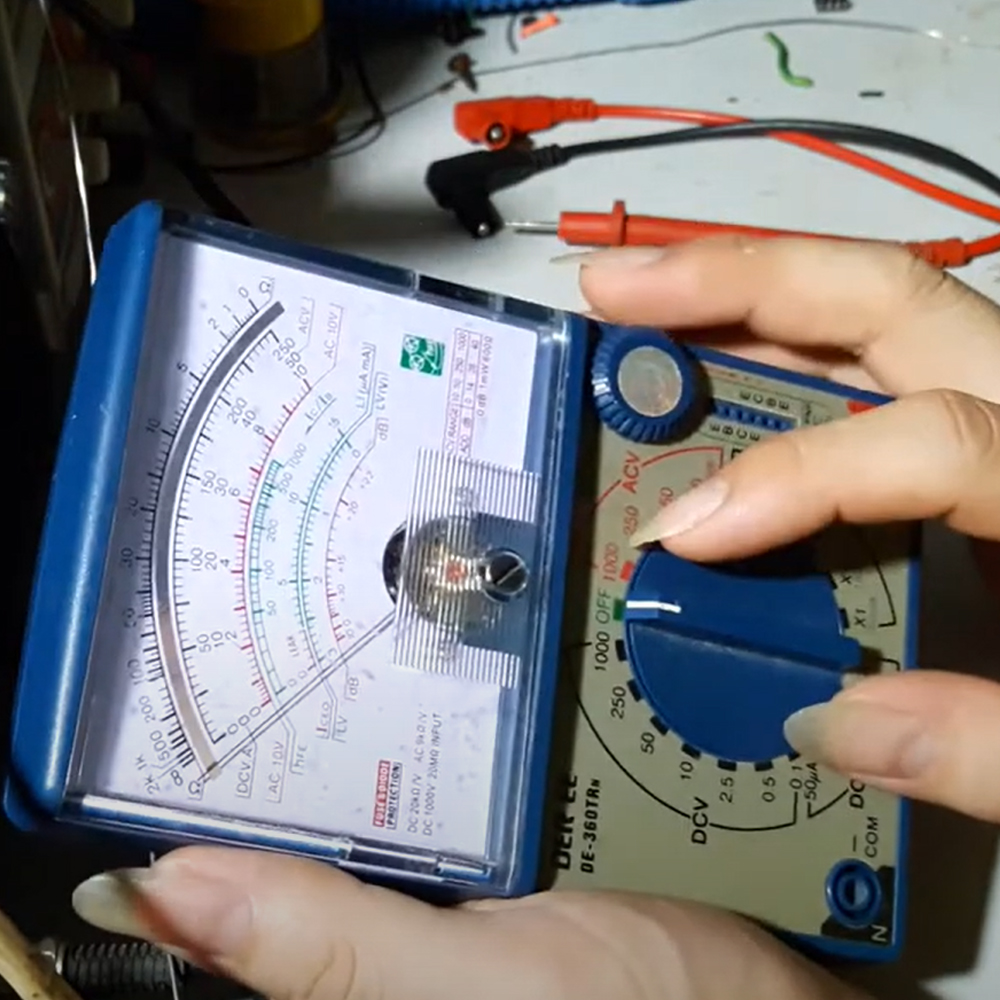 DER EE DE-360TRN มัลติมิเตอร์แบบเข็ม (Analog Multimeter)
 DER EE DE-360TRN มัลติมิเตอร์แบบเข็ม (Analog Multimeter)