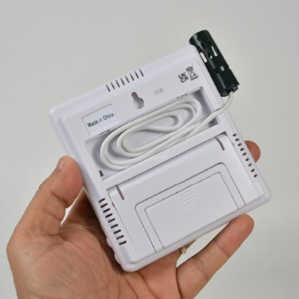 Extech 445715 เครื่องวัดอุณหภูมิและความชื้นแบบมีหัววัดภายนอก พร้อมจอใหญ่ 2 บรรทัด Extech 445715 เครื่องวัดอุณหภูมิและความชื้นแบบมีหัววัดภายนอก พร้อมจอใหญ่ 2 บรรทัด