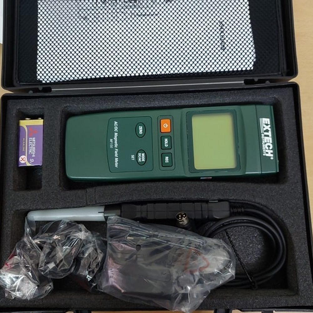 Extech MF100 เครื่องวัดสนามแม่เหล็ก AC/DC แบบ Gauss และ Milli Tesla Extech MF100 เครื่องวัดสนามแม่เหล็ก AC/DC แบบ Gauss และ Milli Tesla