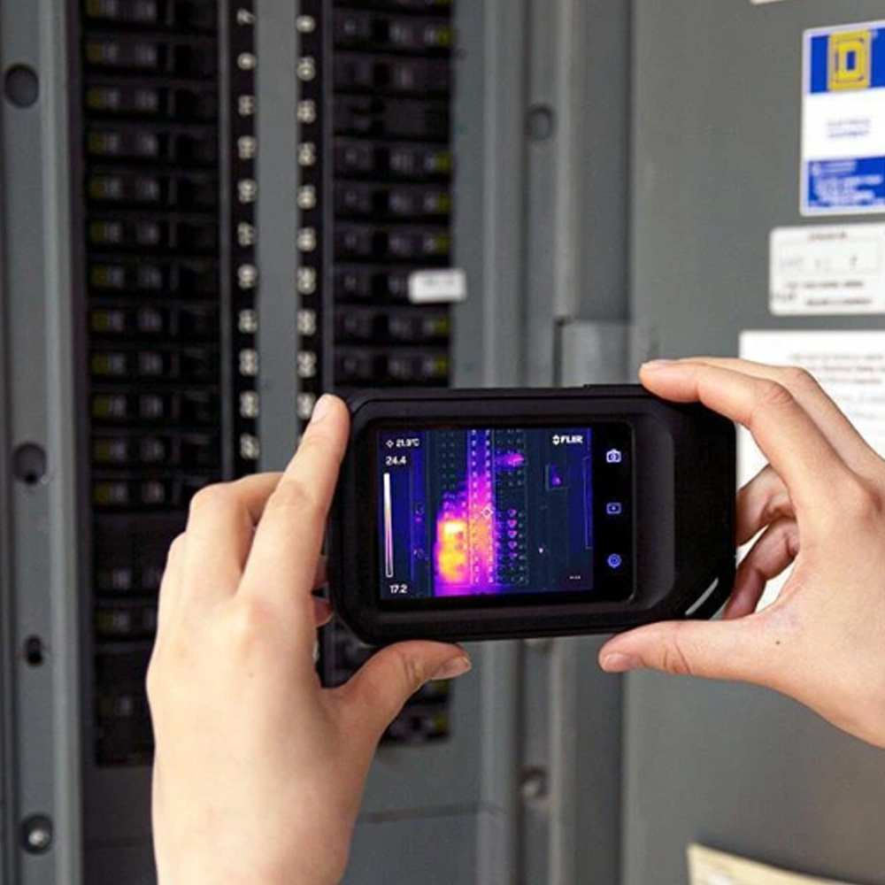 FLIR C3-X กล้องถ่ายภาพความร้อนแบบพกพา ความละเอียด 128×96 px เชื่อมต่อ Wi-Fi | Max 300°C
 FLIR C3-X กล้องถ่ายภาพความร้อนแบบพกพา ความละเอียด 128×96 px เชื่อมต่อ Wi-Fi | Max 300°C