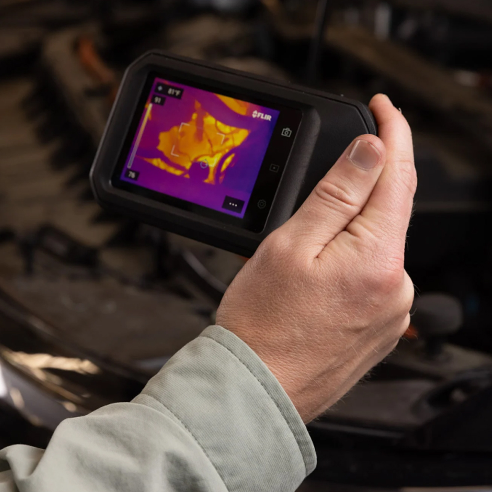 FLIR C8 กล้องถ่ายภาพความร้อนแบบพกพา ความละเอียด 320×240 px เชื่อมต่อ Wi-Fi | Max 450°C FLIR C8 กล้องถ่ายภาพความร้อนแบบพกพา ความละเอียด 320×240 px เชื่อมต่อ Wi-Fi | Max 450°C