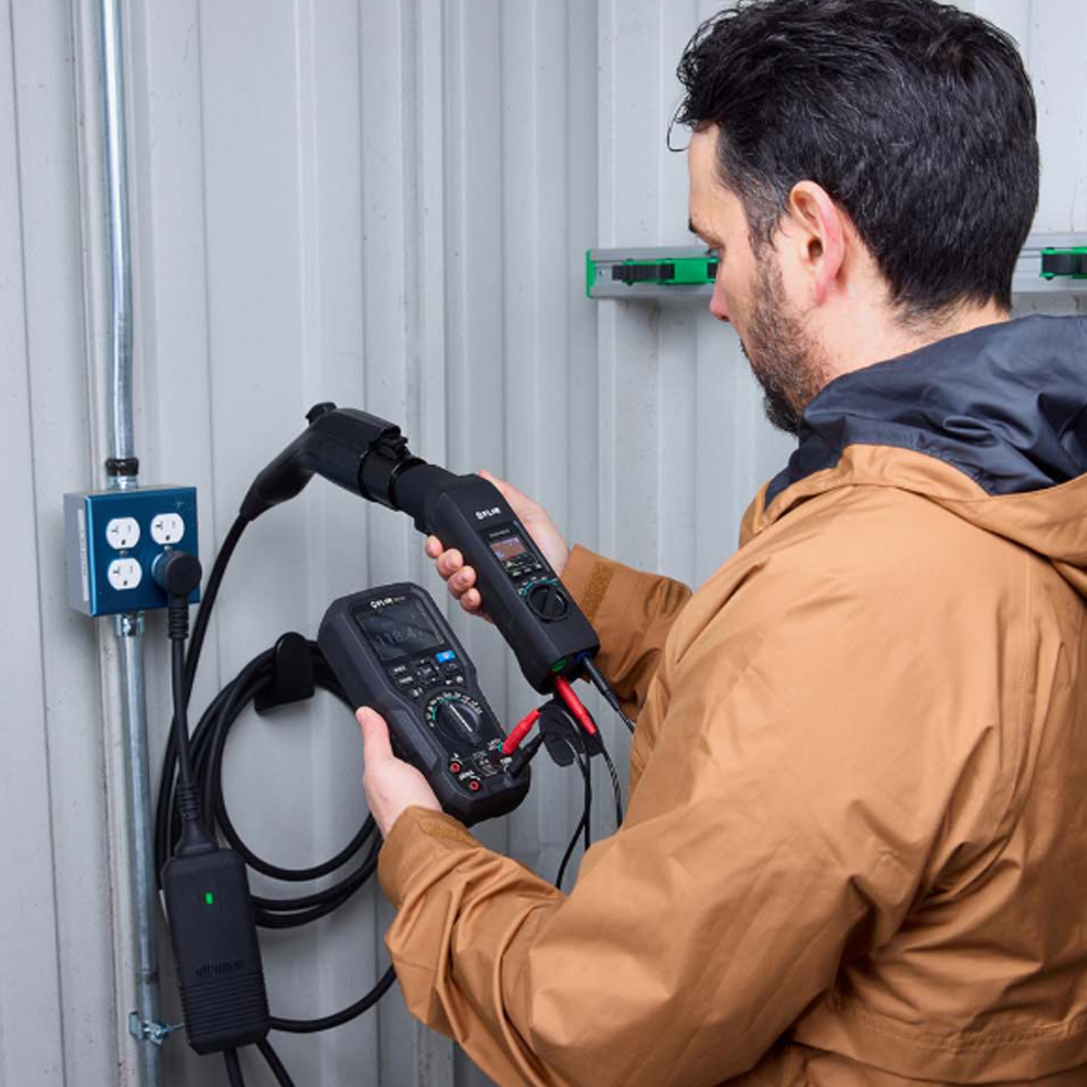 FLIR EV KIT-1 ชุดทดสอบสถานีชาร์จ EV พร้อม DM286 และ EV45-NACS FLIR EV KIT-1 ชุดทดสอบสถานีชาร์จ EV พร้อม DM286 และ EV45-NACS