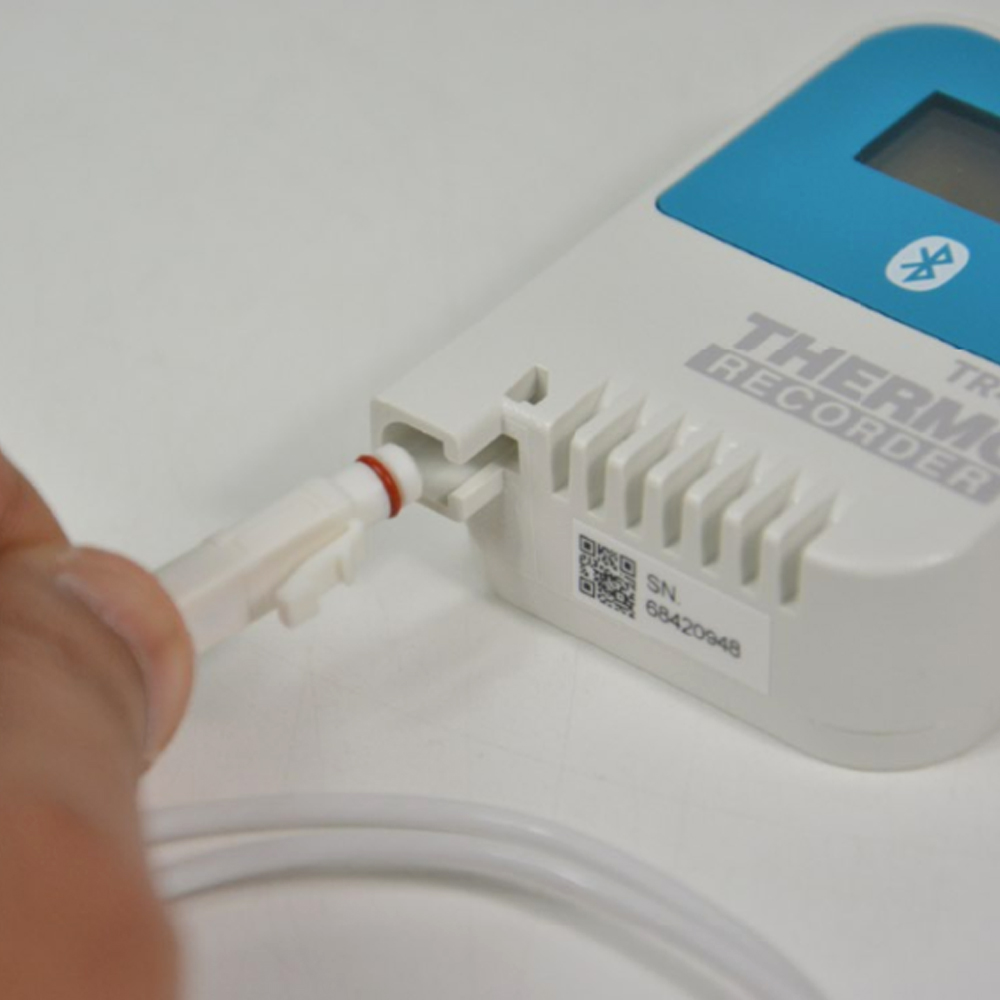 T&D TR-42A เครื่องบันทึกอุณหภูมิพร้อมโพรบวัดภายนอก 16,000 ข้อมูล | (Bluetooth Data Logger)
 T&D TR-42A เครื่องบันทึกอุณหภูมิพร้อมโพรบวัดภายนอก 16,000 ข้อมูล | (Bluetooth Data Logger)