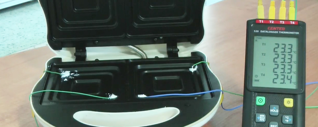 CENTER-520 เครื่องบันทึกอุณหภูมิ 4 Ch (Type K, J, E, T) CENTER-520 เครื่องบันทึกอุณหภูมิ 4 Ch (Type K, J, E, T)