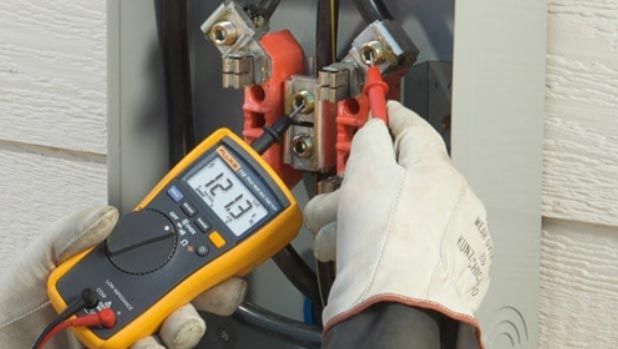 Fluke 113 ดิจิตอลมัลติมิเตอร์ True RMS | AC/DC 600V Fluke 113 ดิจิตอลมัลติมิเตอร์ True RMS | AC/DC 600V