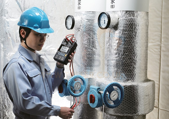 DC SIGNAL SOURCE Hioki SS7012 DC SIGNAL SOURCE Hioki SS7012