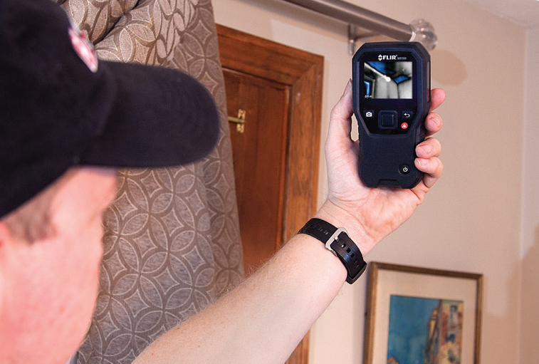 Scanning ceiling & wall joint for moisture issues Scanning ceiling & wall joint for moisture issues